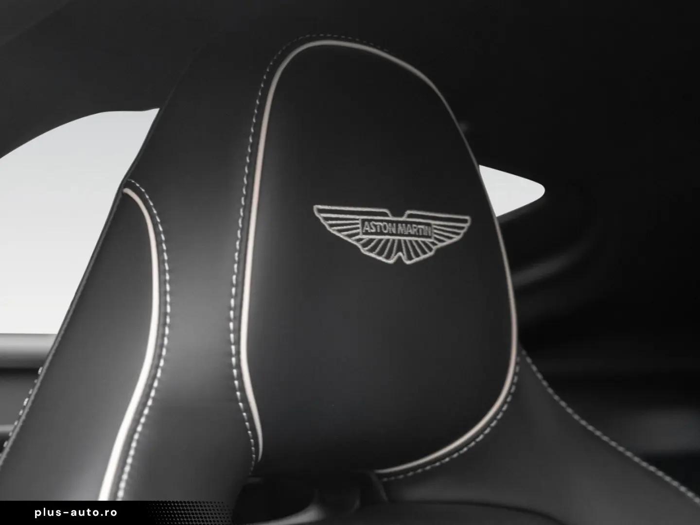 ASTON MARTIN V8 Vantage MY25   Launch Pack   Bowers&Wilkins