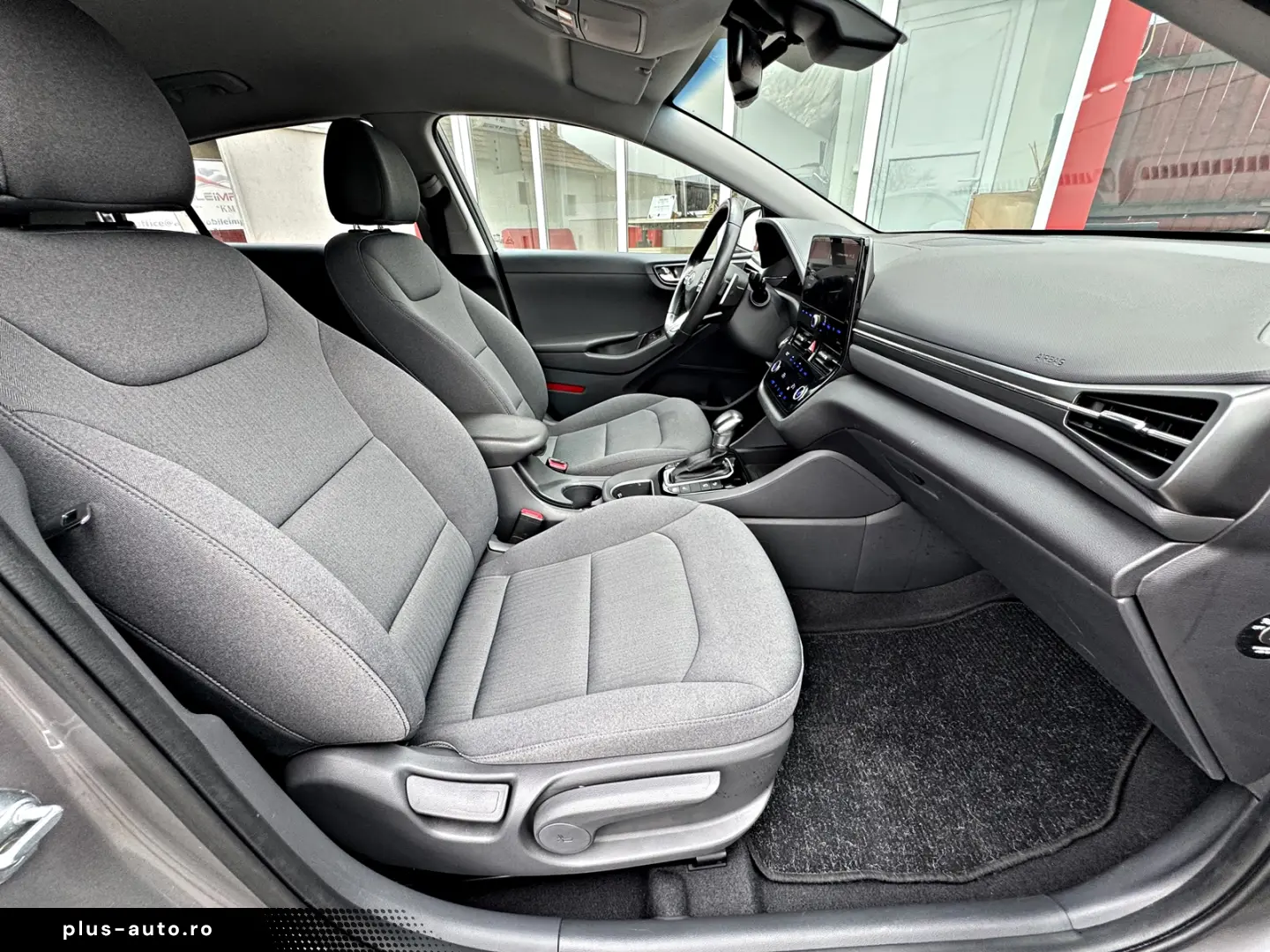 Hyundai IONIQ STYLE 1.6 Plug-In Hybrid