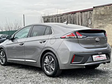 Hyundai IONIQ STYLE 1.6 Plug-In Hybrid