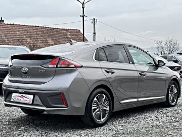 Hyundai IONIQ STYLE 1.6 Plug-In Hybrid