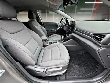 Hyundai IONIQ STYLE 1.6 Plug-In Hybrid