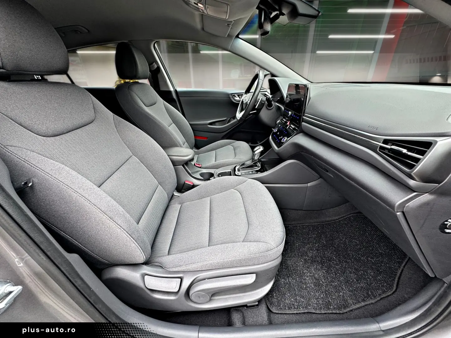 Hyundai IONIQ STYLE 1.6 Plug-In Hybrid
