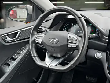 Hyundai IONIQ STYLE 1.6 Plug-In Hybrid