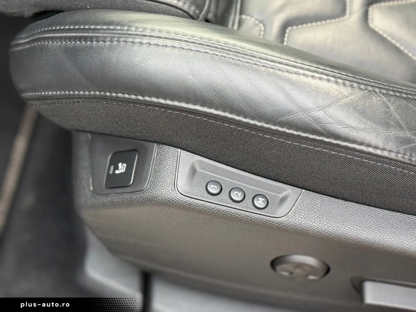 PEUGEOT 3008 GT Line 1.5 HDI Memory Pano Massage 360 Kam