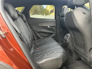 PEUGEOT 3008 GT Line 1.5 HDI Memory Pano Massage 360 Kam