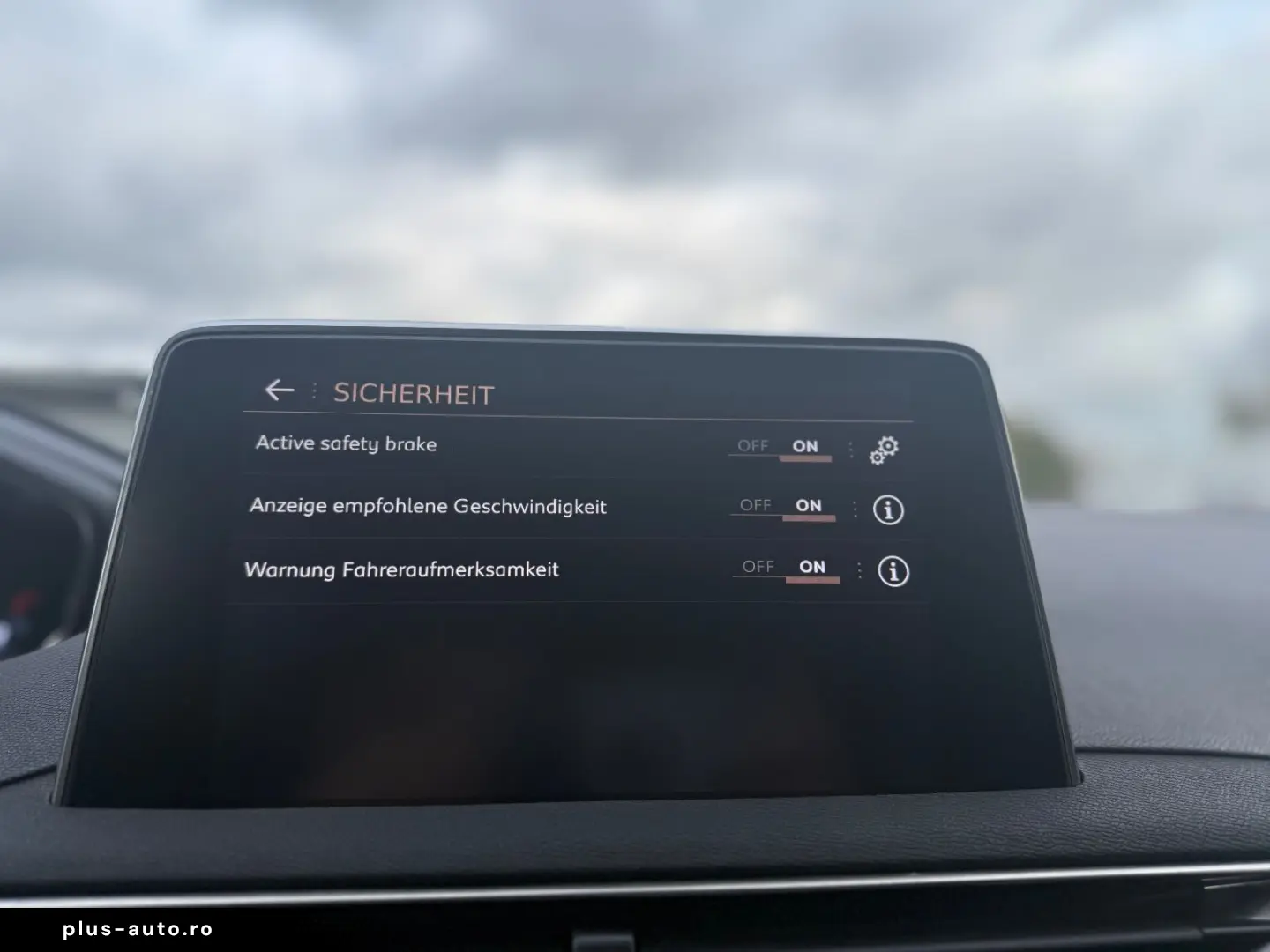 PEUGEOT 3008 GT Line 1.5 HDI Memory Pano Massage 360 Kam