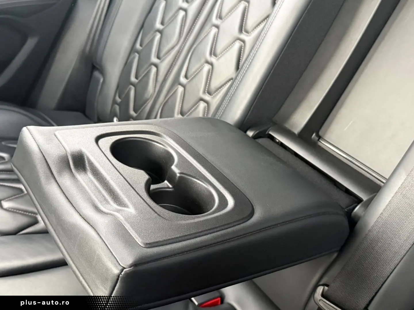 PEUGEOT 3008 GT Line 1.5 HDI Memory Pano Massage 360 Kam