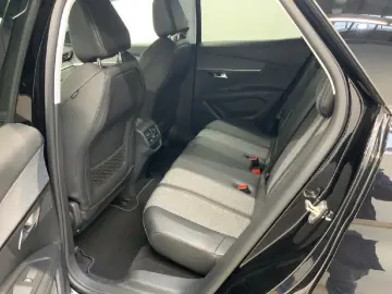 PEUGEOT 3008 1.5 BlueHDi 130 All. Business BLIS Key