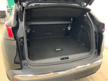 PEUGEOT 3008 1.5 BlueHDi 130 All. Business BLIS Key