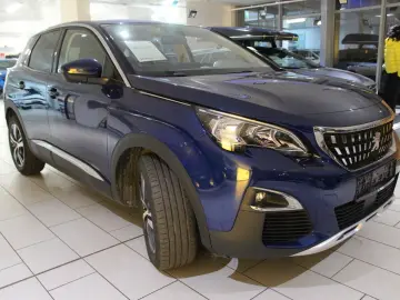 PEUGEOT 3008 Allure 1.5D NAVI LED SHZ PDC T-LEDER TEMPO