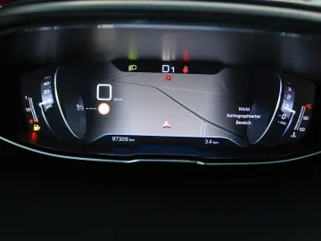 PEUGEOT 3008 Allure 1.5D NAVI LED SHZ PDC T-LEDER TEMPO