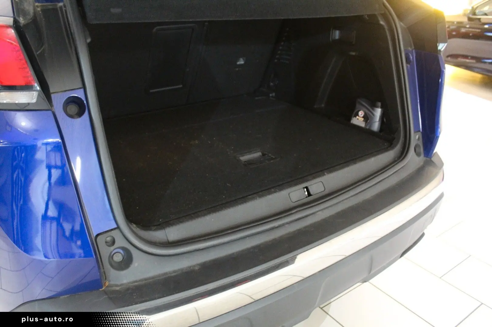 PEUGEOT 3008 Allure 1.5D NAVI LED SHZ PDC T-LEDER TEMPO