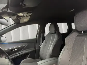 PEUGEOT 5008 1.5 BlueHDi 130 Allure (EURO 6d-TEMP)