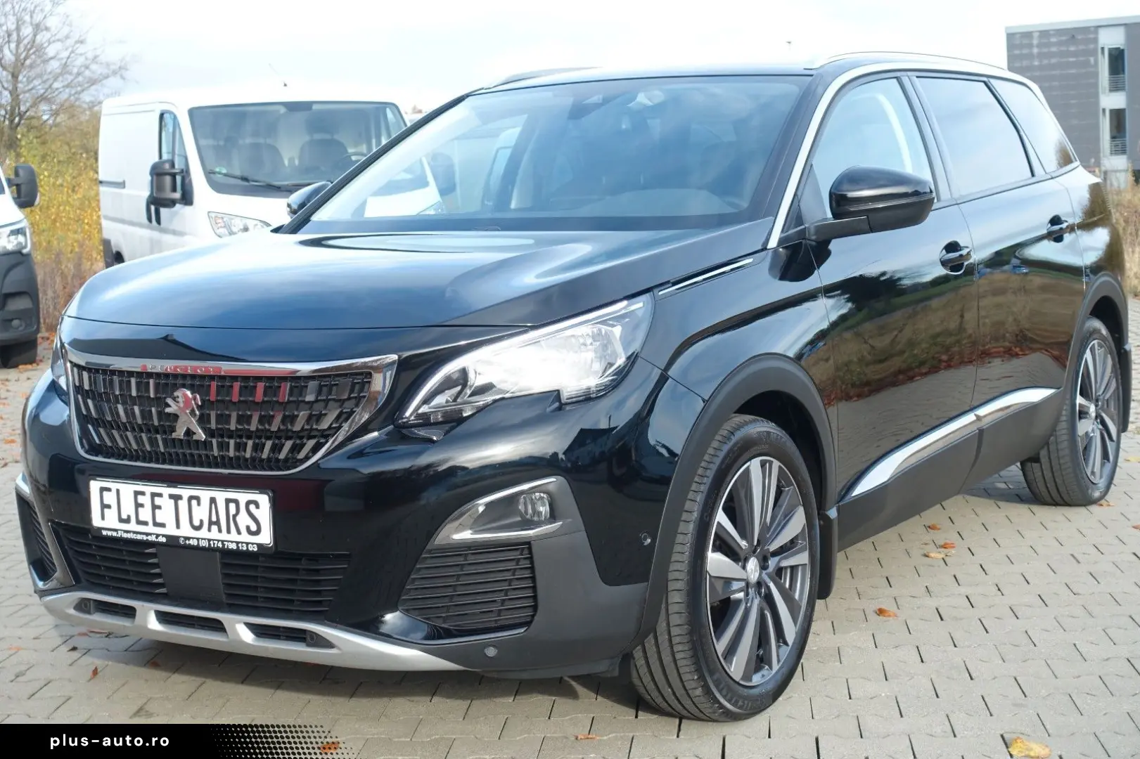 PEUGEOT 5008 Allure 1.5 Blue HDI -Einparkhilfe -7 Sitzer