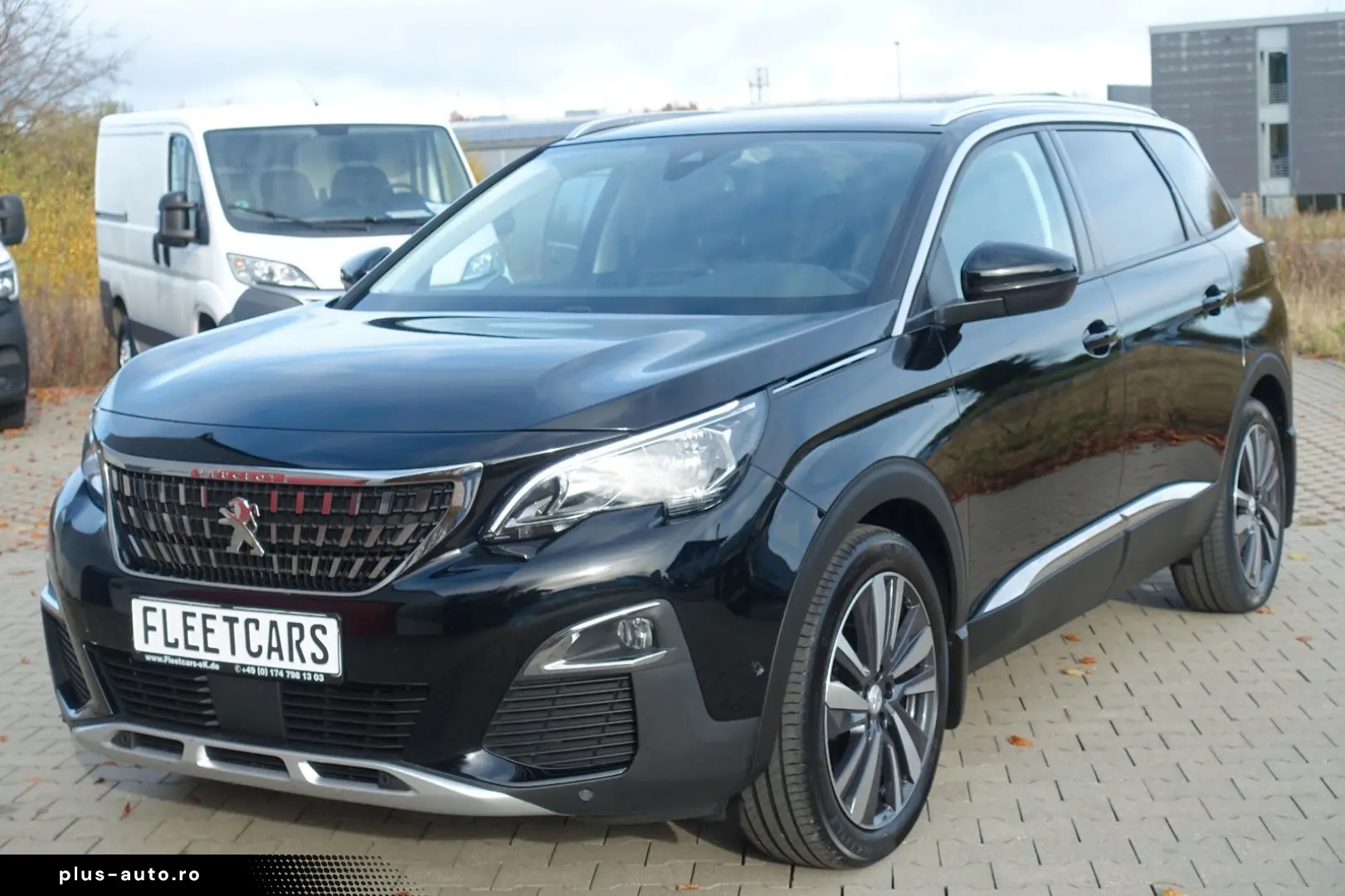 PEUGEOT 5008 Allure 1.5 Blue HDI -Einparkhilfe -7 Sitzer