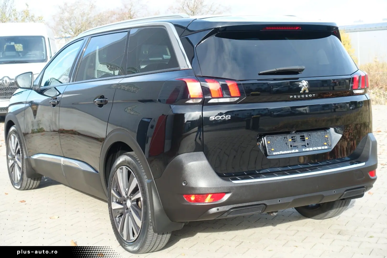 PEUGEOT 5008 Allure 1.5 Blue HDI -Einparkhilfe -7 Sitzer