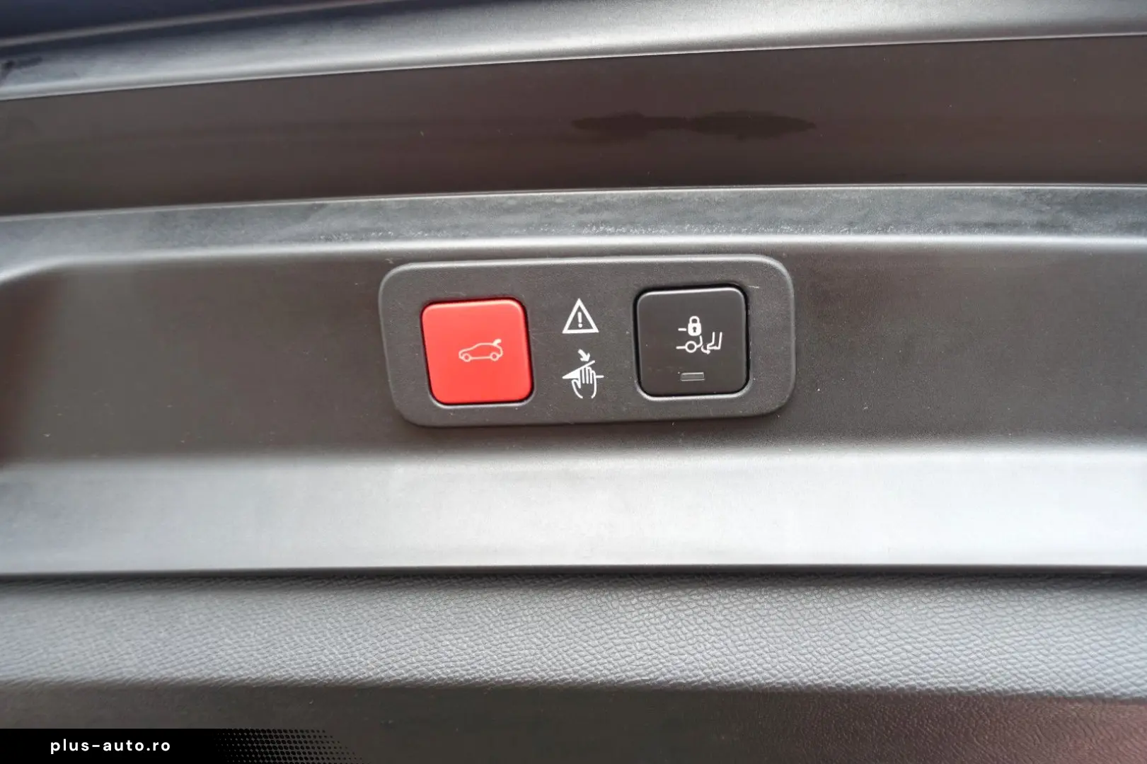 PEUGEOT 5008 Allure 1.5 Blue HDI -Einparkhilfe -7 Sitzer