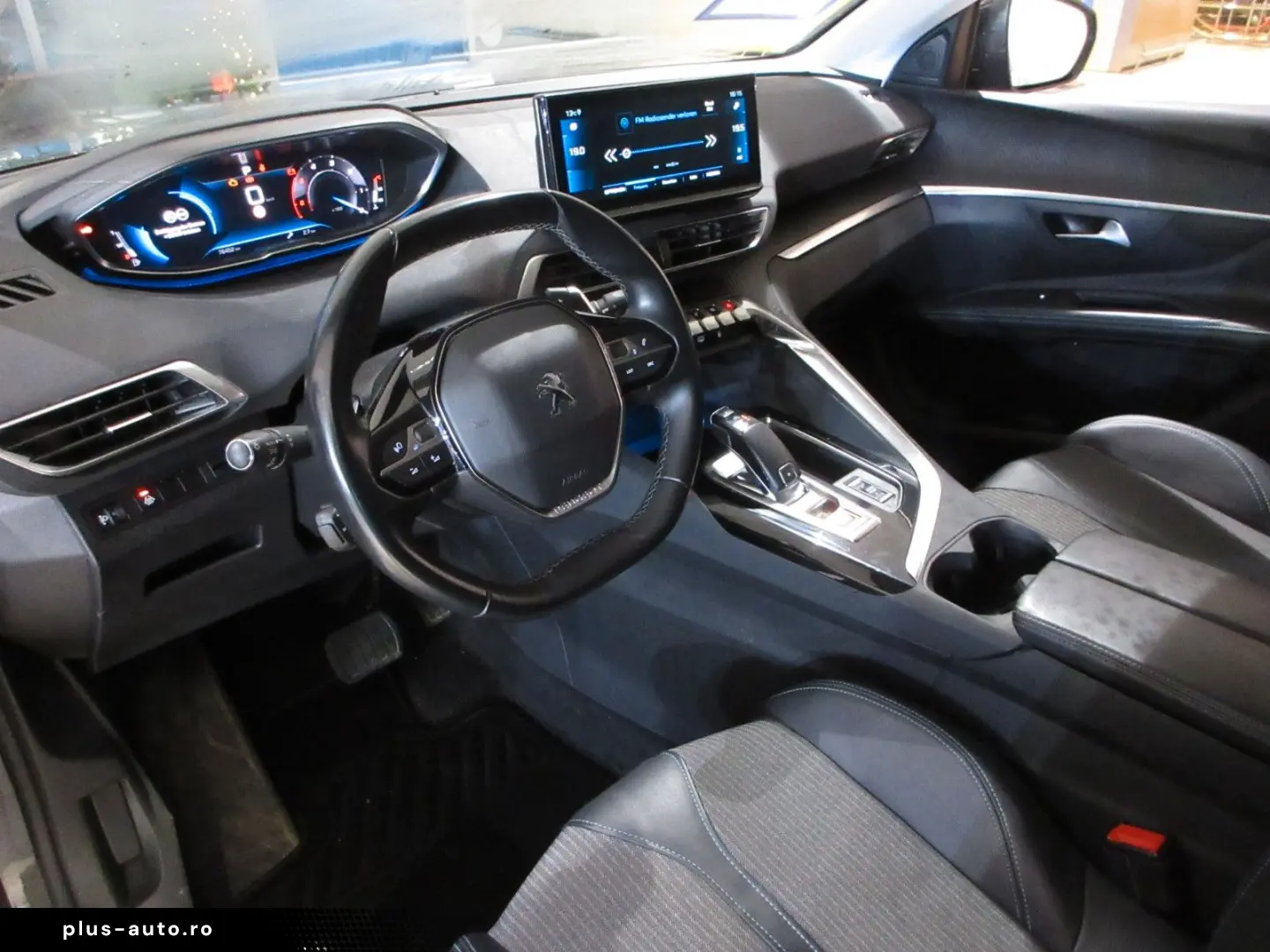 PEUGEOT 5008 Allure 1.5D LED NAVI R´CAM PDC 7-SITZ