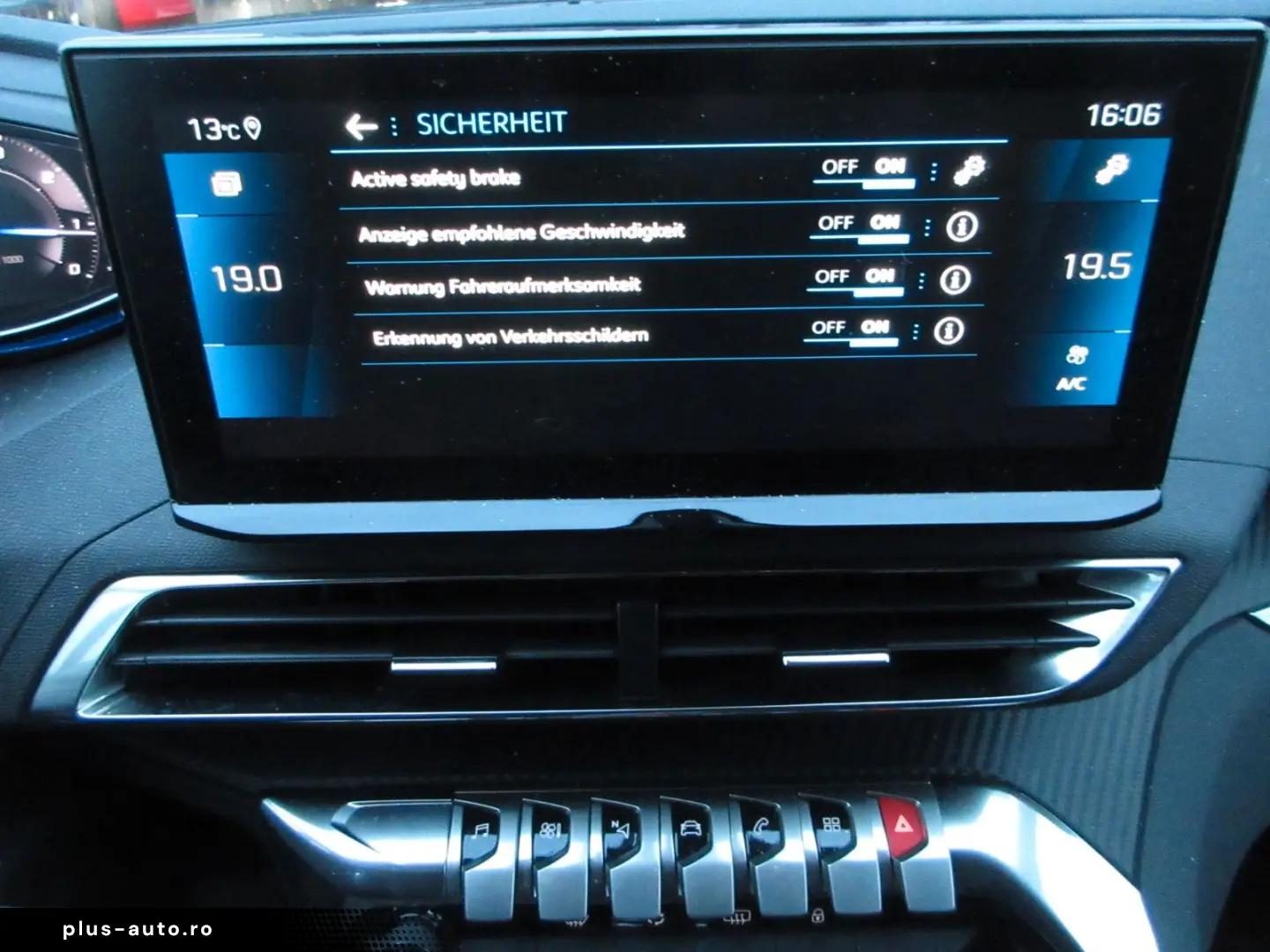 PEUGEOT 5008 Allure 1.5D LED NAVI R´CAM PDC 7-SITZ