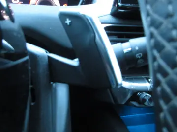 PEUGEOT 5008 Allure 1.5D LED NAVI R´CAM PDC 7-SITZ