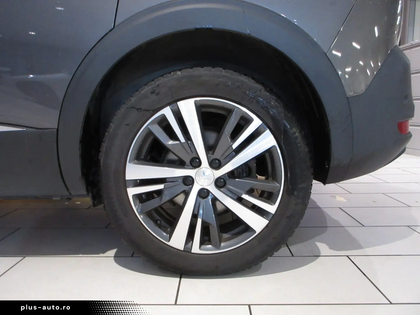 PEUGEOT 5008 Allure 1.5D LED NAVI R´CAM PDC 7-SITZ