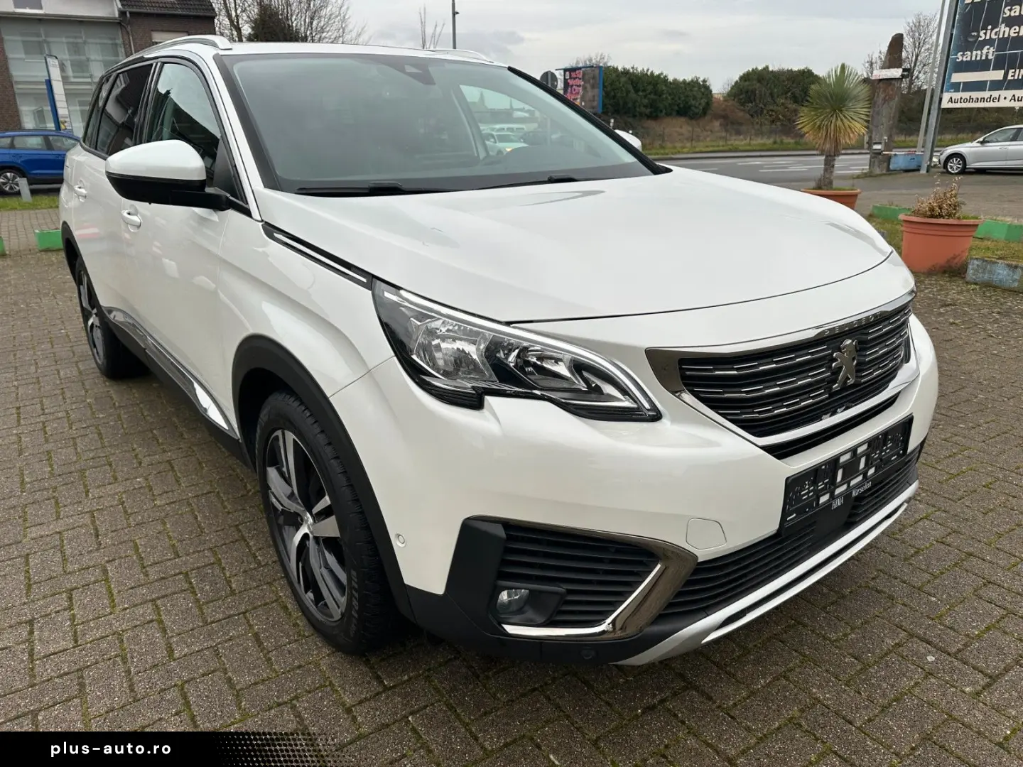 PEUGEOT 5008  Leder Panorama  7 Sitzer