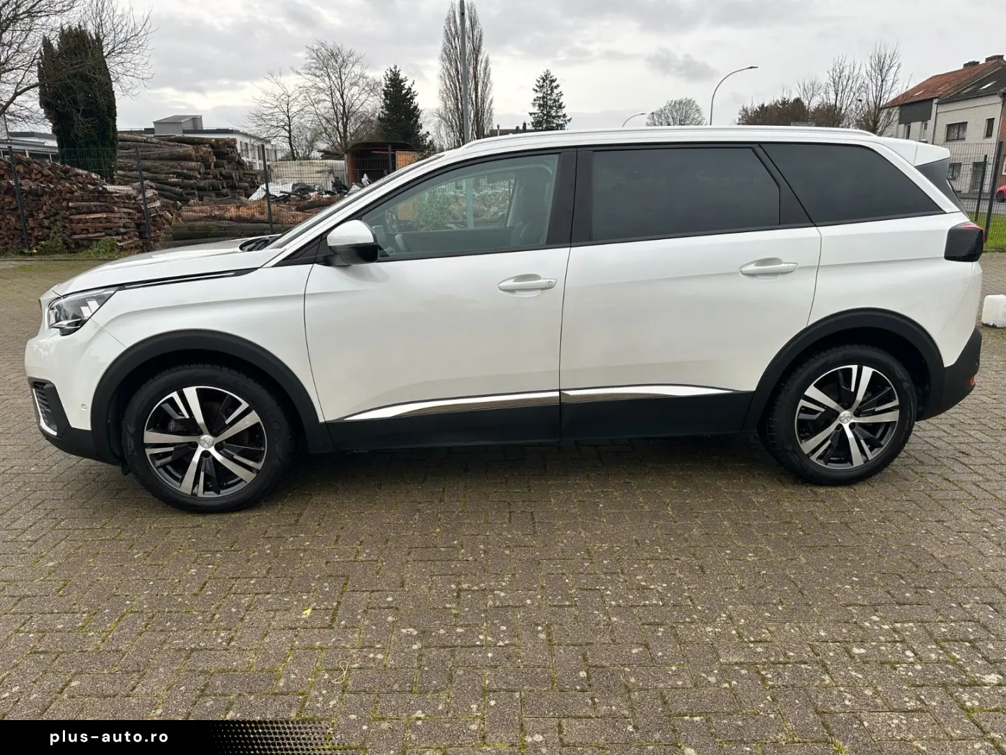 PEUGEOT 5008  Leder Panorama  7 Sitzer