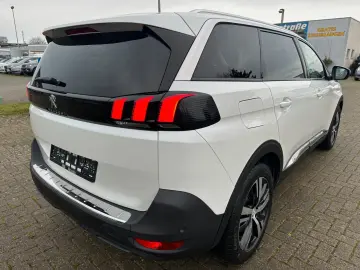 PEUGEOT 5008  Leder Panorama  7 Sitzer