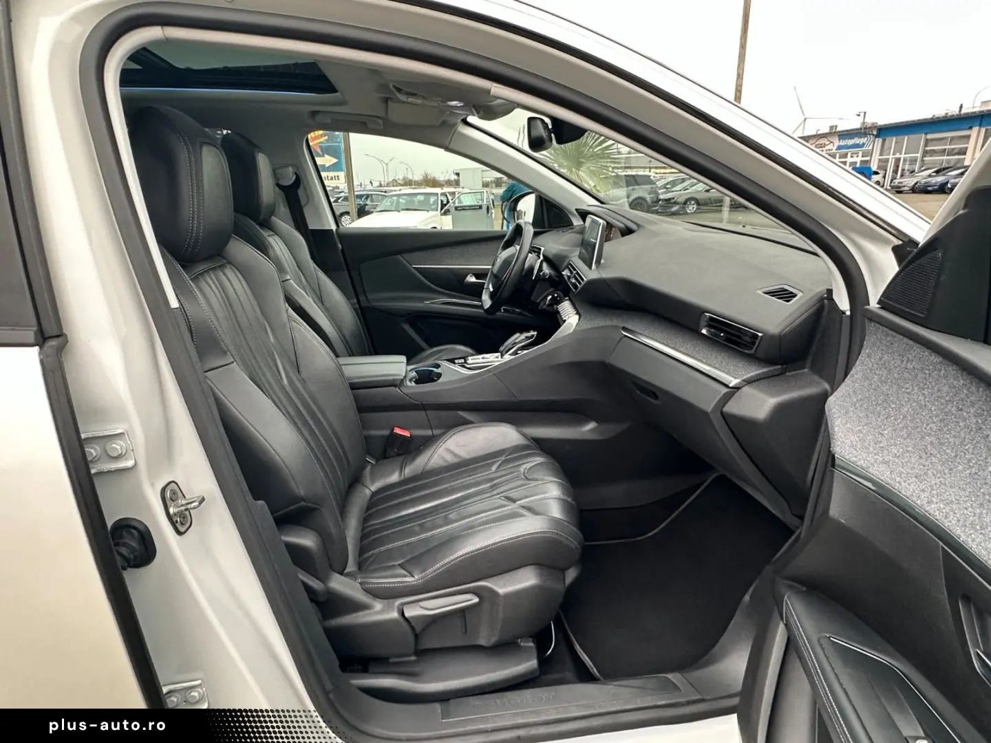 PEUGEOT 5008  Leder Panorama  7 Sitzer