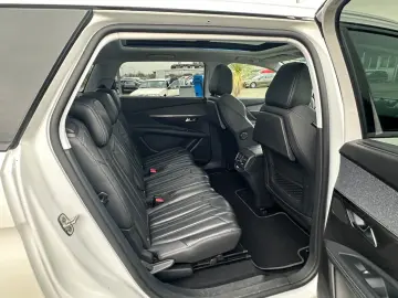 PEUGEOT 5008  Leder Panorama  7 Sitzer