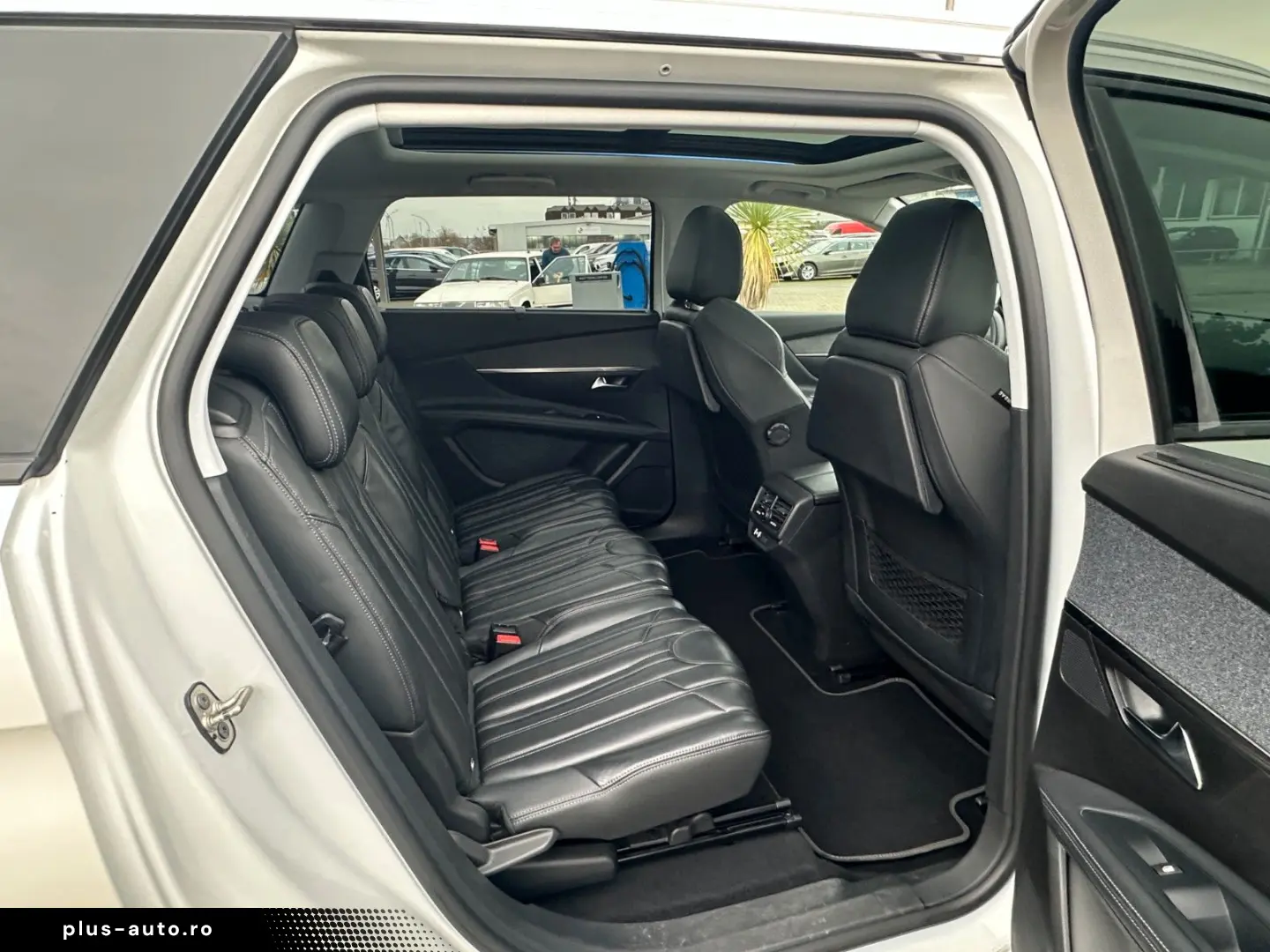 PEUGEOT 5008  Leder Panorama  7 Sitzer