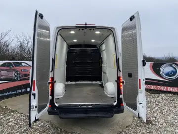 VW CRAFTER L3-H2 AUTOMAT 177cp WEBASTO ACC Front Assist