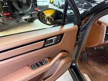 PORSCHE Cayenne S Platinum Edition~PANO~HEAD-UP~KAMERA