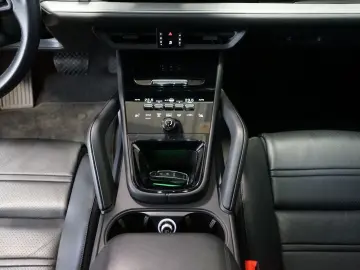 PORSCHE Cayenne Coupe Panorama AHK Luft BOSE ACC 4xSHZ