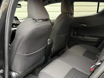 Toyota C-HR facelift 2020 de vanzare in RATE FIXE