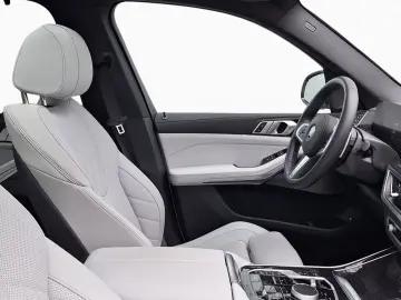 BMW X5 xDr 50e M SPORT 2Achs SoftCl AHK Pano H K 360