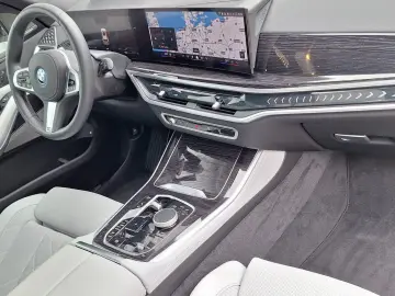 BMW X5 xDr 50e M SPORT 2Achs SoftCl AHK Pano H K 360