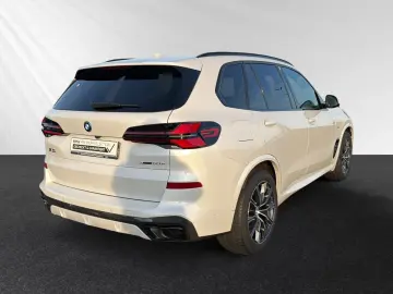 BMW X5 xDrive50e M Sport Pro AHK Pano Head-Up H K