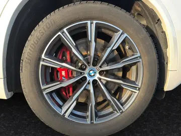 BMW X5 xDrive50e M Sport Pro AHK Pano Head-Up H K