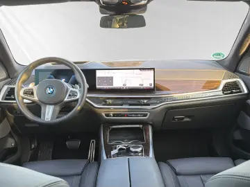 BMW X5 xDrive50e M Sport Pro AHK Pano Head-Up H K