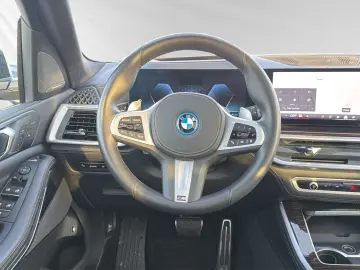 BMW X5 xDrive50e M Sport Pro AHK Pano Head-Up H K