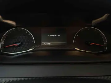 Peugeot 208 2023