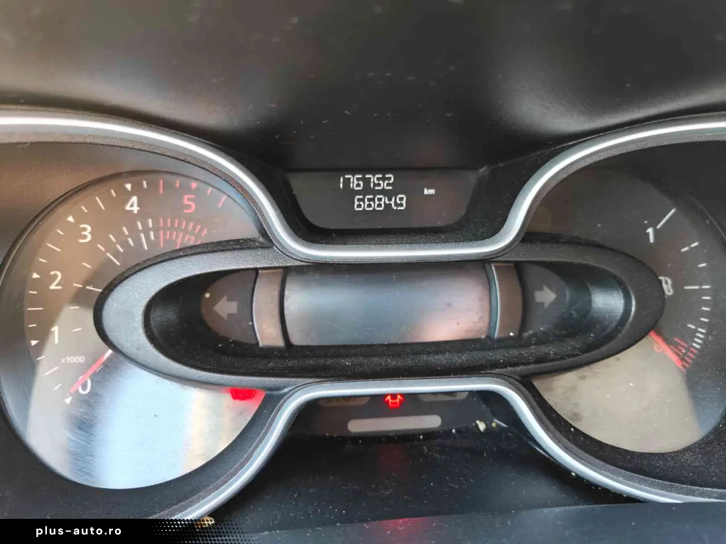 Renault Trafic persoane 2020