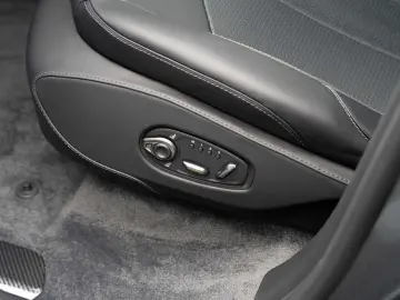 ASTON MARTIN DBX 707 V8 4x4 MY25