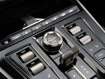 ASTON MARTIN DBX 707 V8 4x4 MY25