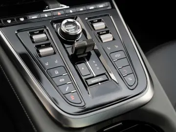 ASTON MARTIN DBX 707 V8 4x4 MY25