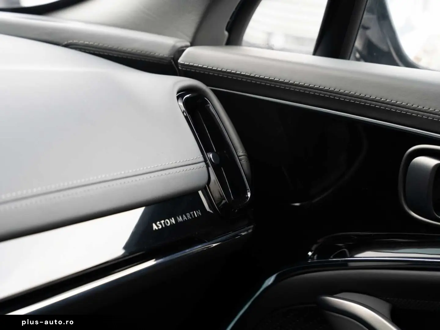 ASTON MARTIN DBX 707 V8 4x4 MY25