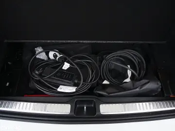 Mercedes-Benz GLC 300 e 4MATIC