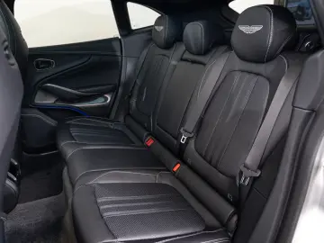 ASTON MARTIN DBX707  25MY  B&W