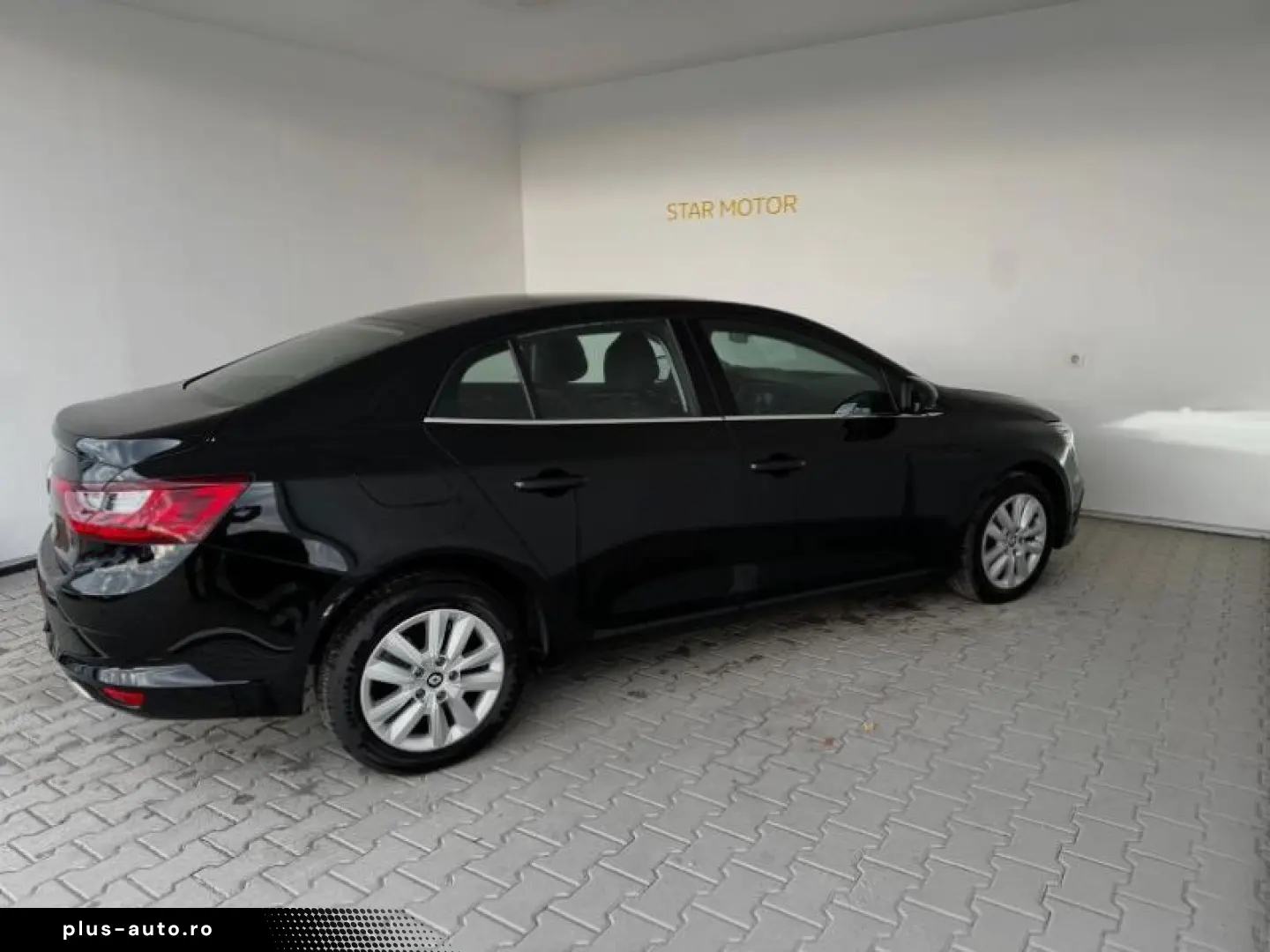 RENAULT MEGANE 1.3 TCe 140CP Zen EDC